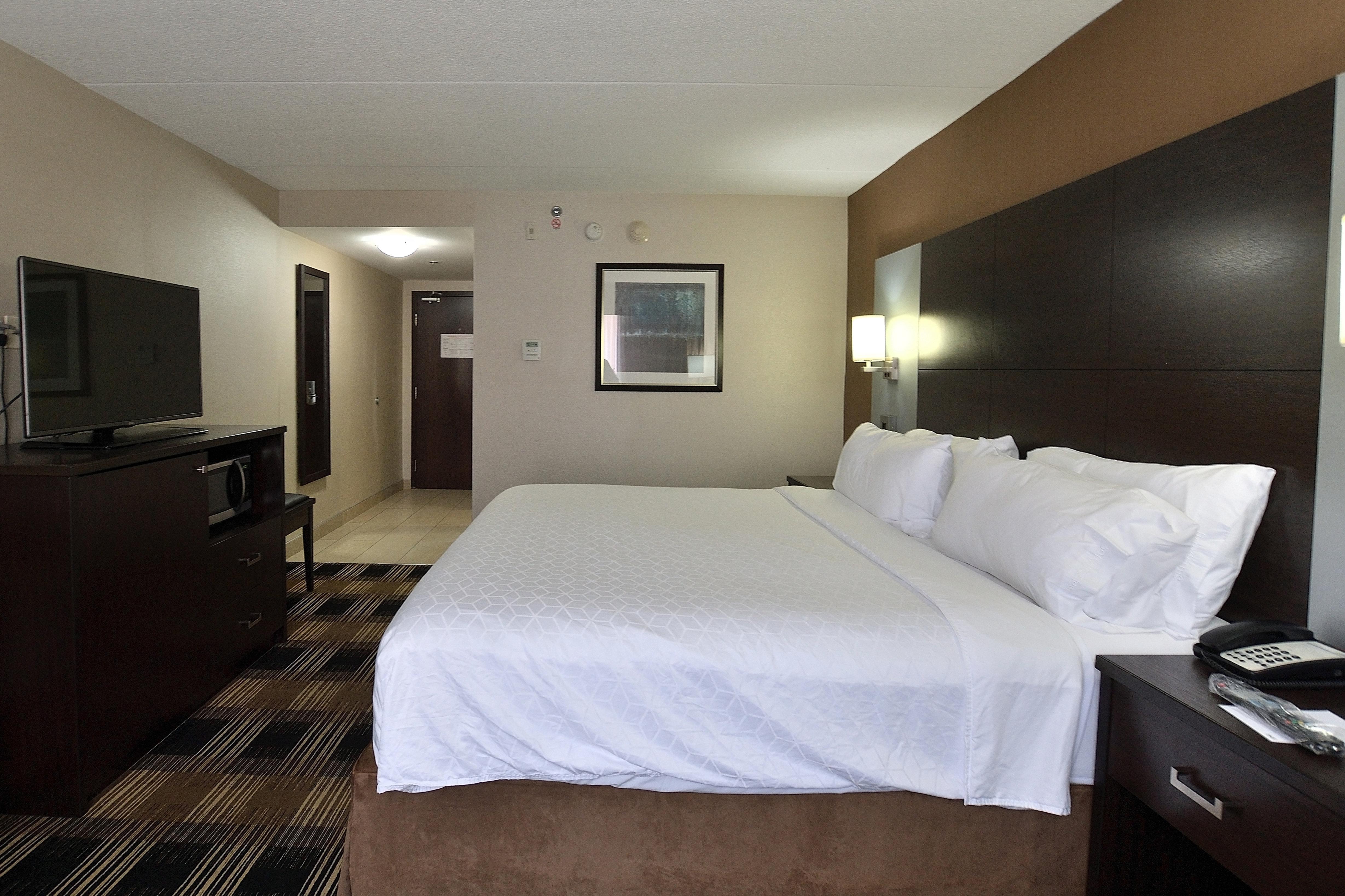 Holiday Inn Express & Suites Ottawa East-Orleans By Ihg Exterior foto