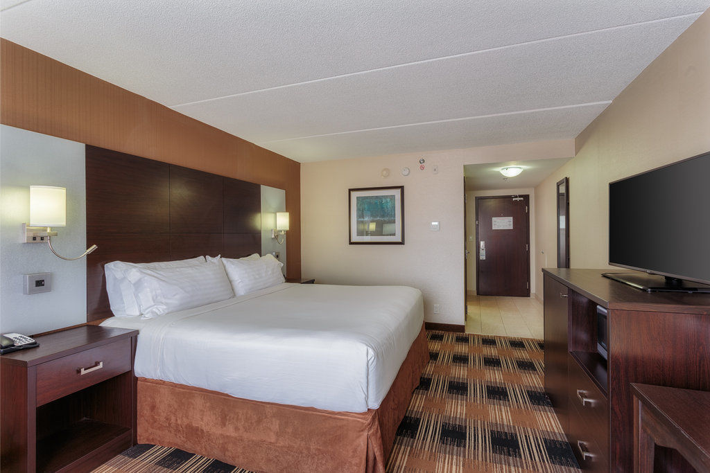 Holiday Inn Express & Suites Ottawa East-Orleans By Ihg Exterior foto